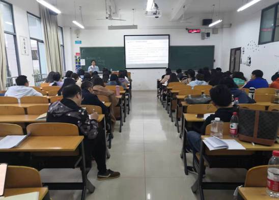 曹金凤老师上课